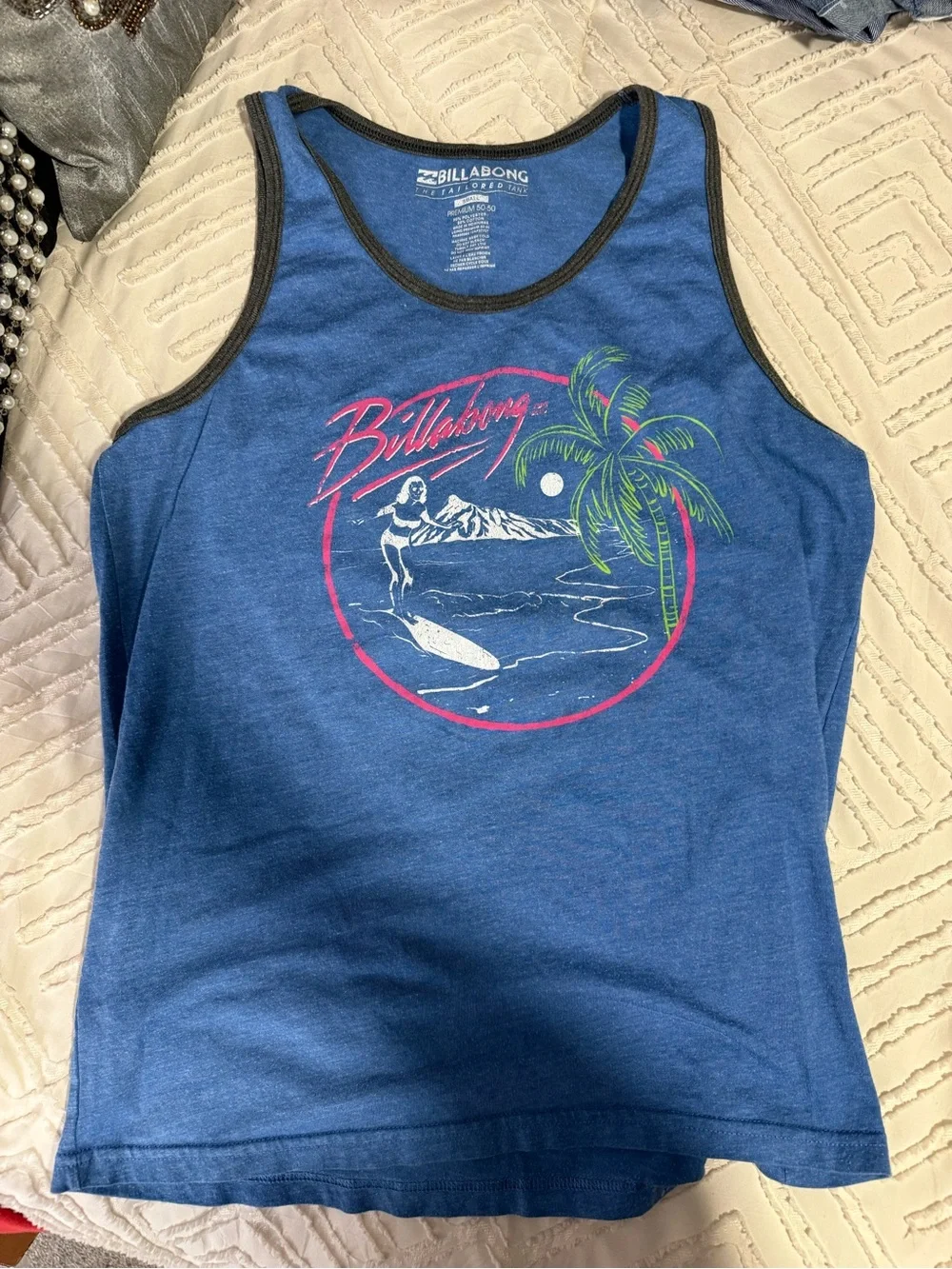 Boys Aeropostale Red Graphic Tee with Rose Design and Billabong tank